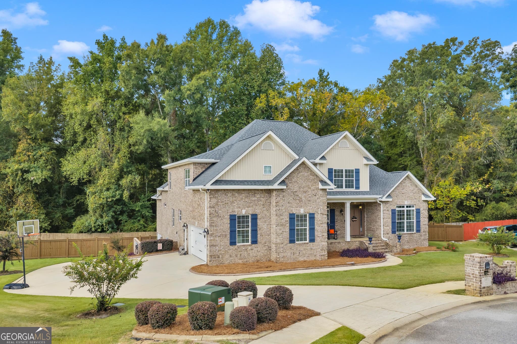 7 bedroom, 4.5 bathroom, 4,570 sq ft single family residence for sale at 307 Opal Court, Bonaire, GA 31005 — photo 1 of 74