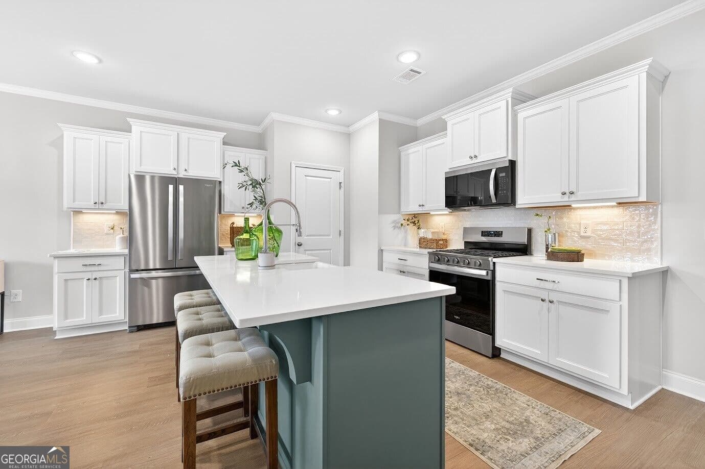 3 bedroom, 2.5 bathroom, 1,814 sq ft townhouse for sale at 2743 Apperson Way Trail, Suwanee, GA 30024 — photo 8
