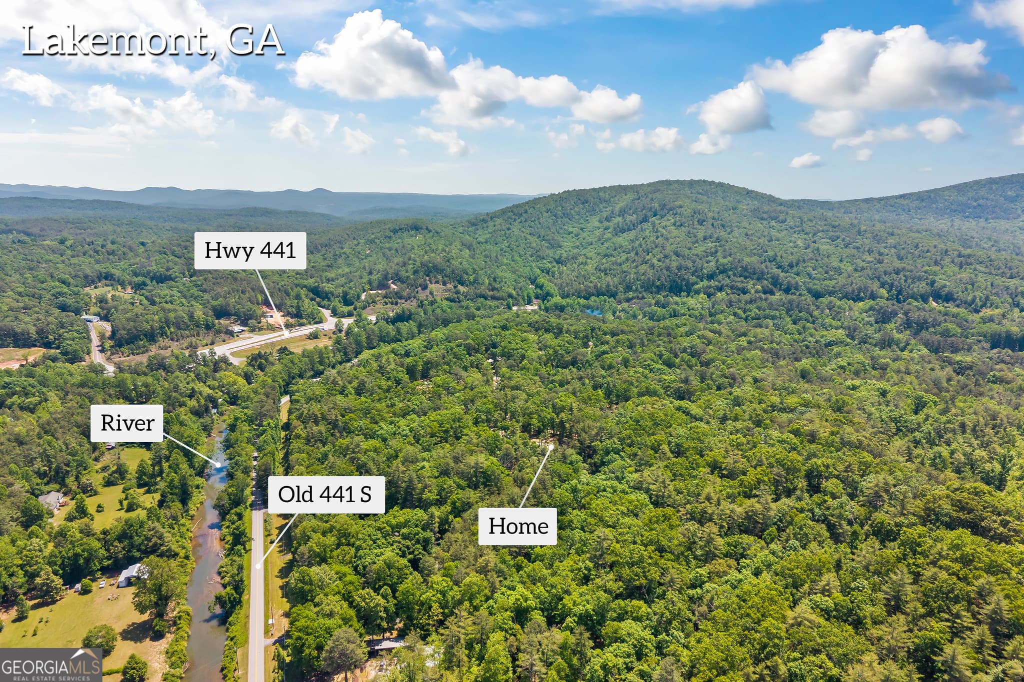 3 bedroom, 4 bathroom, 2,280 sq ft cabin,single family residence under contract at 484 Mountain Stream Lane, Lakemont, GA 30552 — photo 10