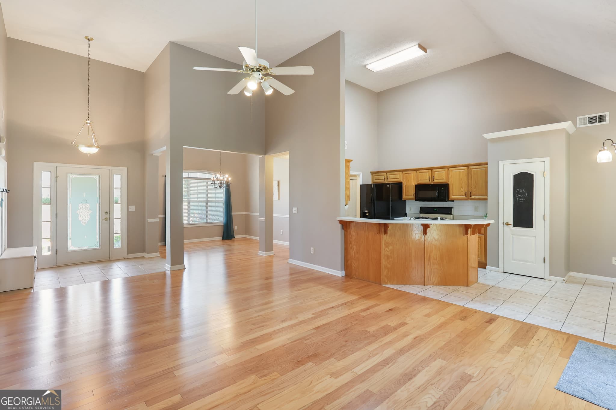 3 bedroom, 2 bathroom, 2,096 sq ft single family residence for sale at 200 Chatfield Way, Locust Grove, GA 30248 — photo 7