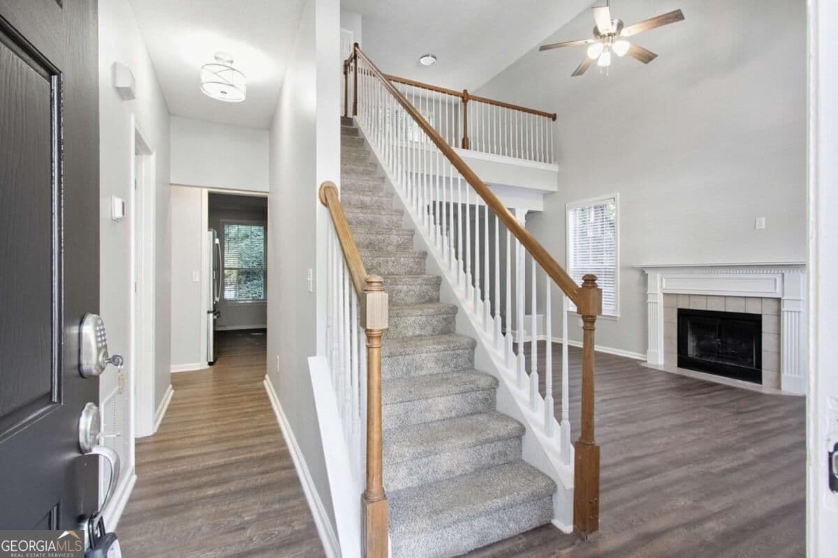 4 bedroom, 2.5 bathroom, 1,929 sq ft single family residence for sale at 1173 Rhyne, Smyrna, GA 30082 — photo 3