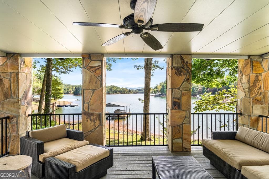 3 bedroom, 3.5 bathroom single family residence for sale at 1370 Heathers Cove Circle, Hiawassee, GA 30546 — photo 3