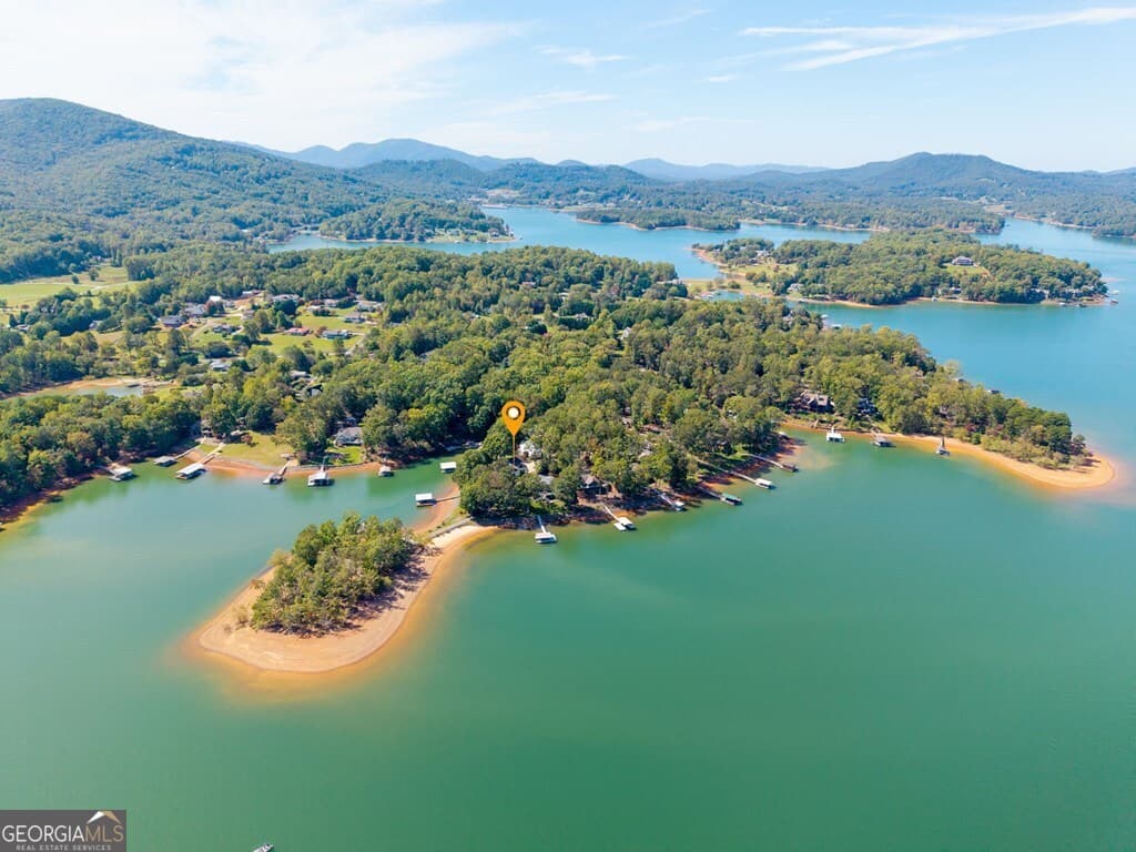 3 bedroom, 3.5 bathroom single family residence for sale at 1370 Heathers Cove Circle, Hiawassee, GA 30546 — photo 8