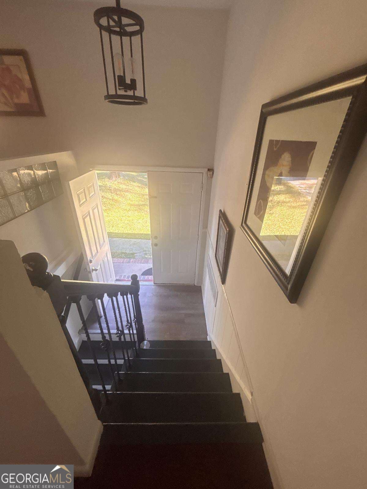 5 bedroom, 2 bathroom, 2,114 sq ft single family residence for sale at 4544 Cedar Ridge Trail, Stone Mountain, GA 30083 — photo 2