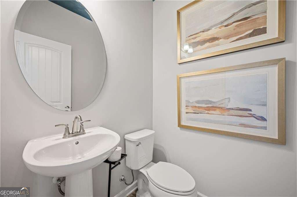 5 bedroom, 4.5 bathroom, 3,300 sq ft loft,single family residence for sale at 2855 Pechaver Court, Snellville, GA 30039 — photo 7