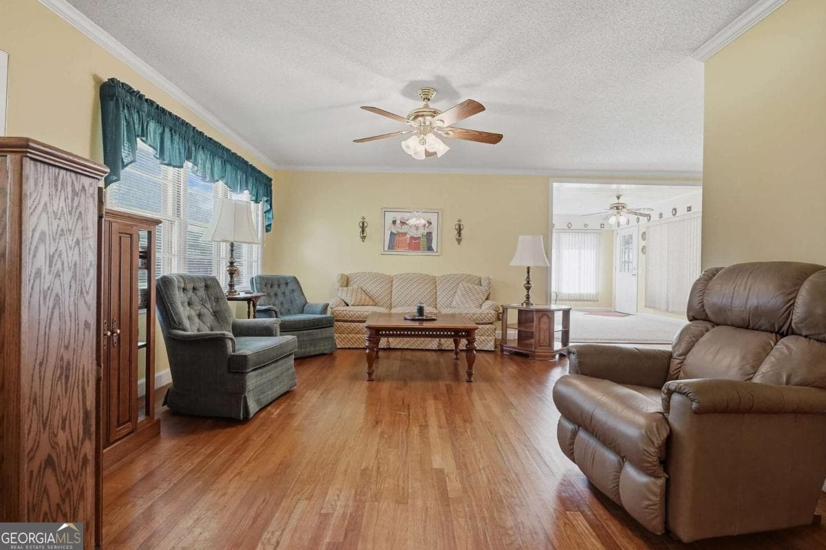 3 bedroom, 2 bathroom, 2,362 sq ft single family residence under contract at 116 Patton Avenue, Fitzgerald, GA 31750 — photo 6