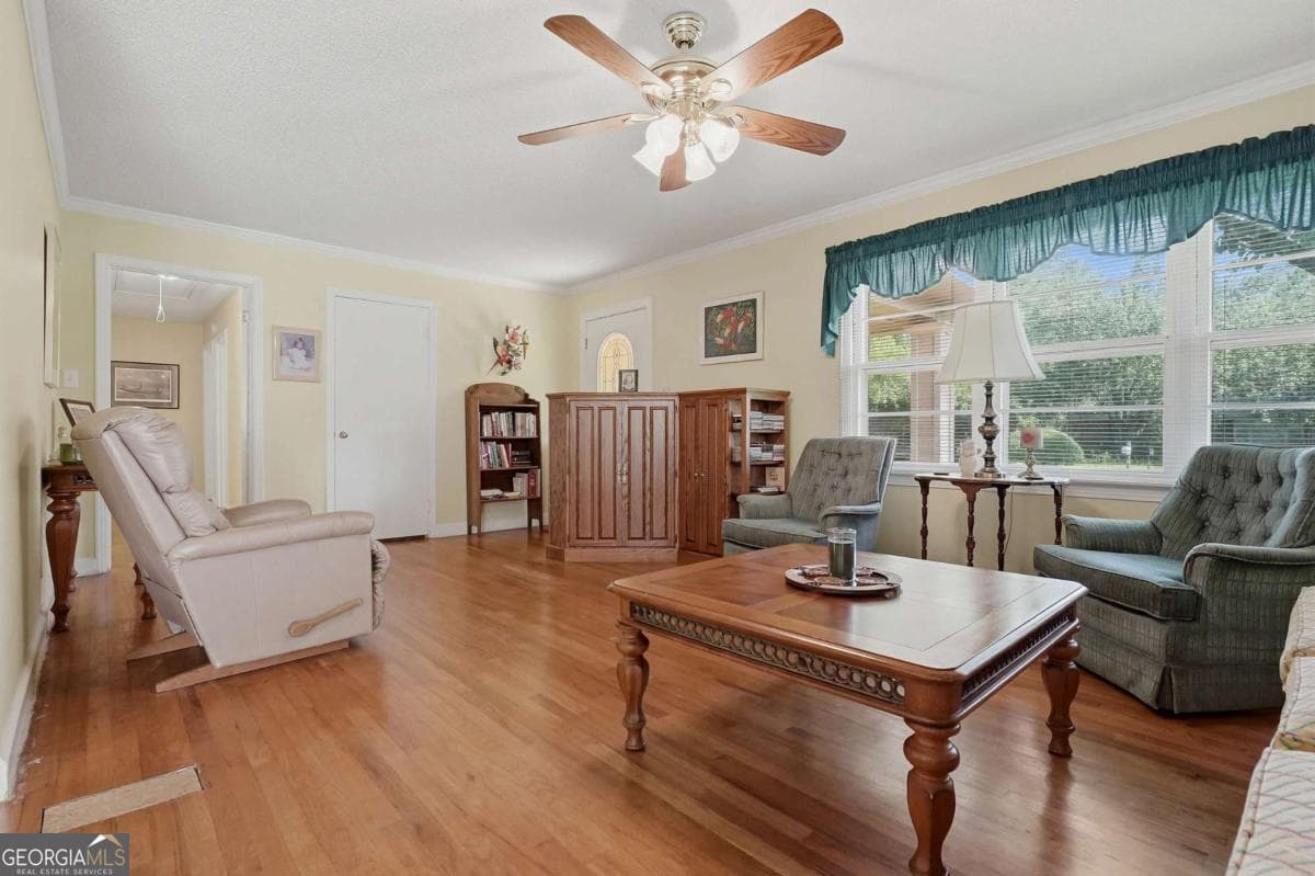 3 bedroom, 2 bathroom, 2,362 sq ft single family residence under contract at 116 Patton Avenue, Fitzgerald, GA 31750 — photo 7