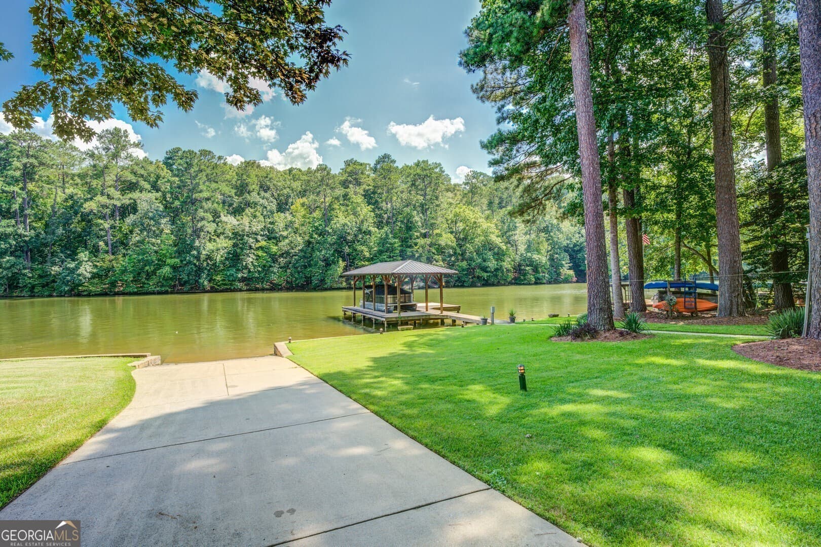 5 bedroom, 4 bathroom, 2,900 sq ft single family residence for sale at 2601 Turtle Cove, Monticello, GA 31064 — photo 10