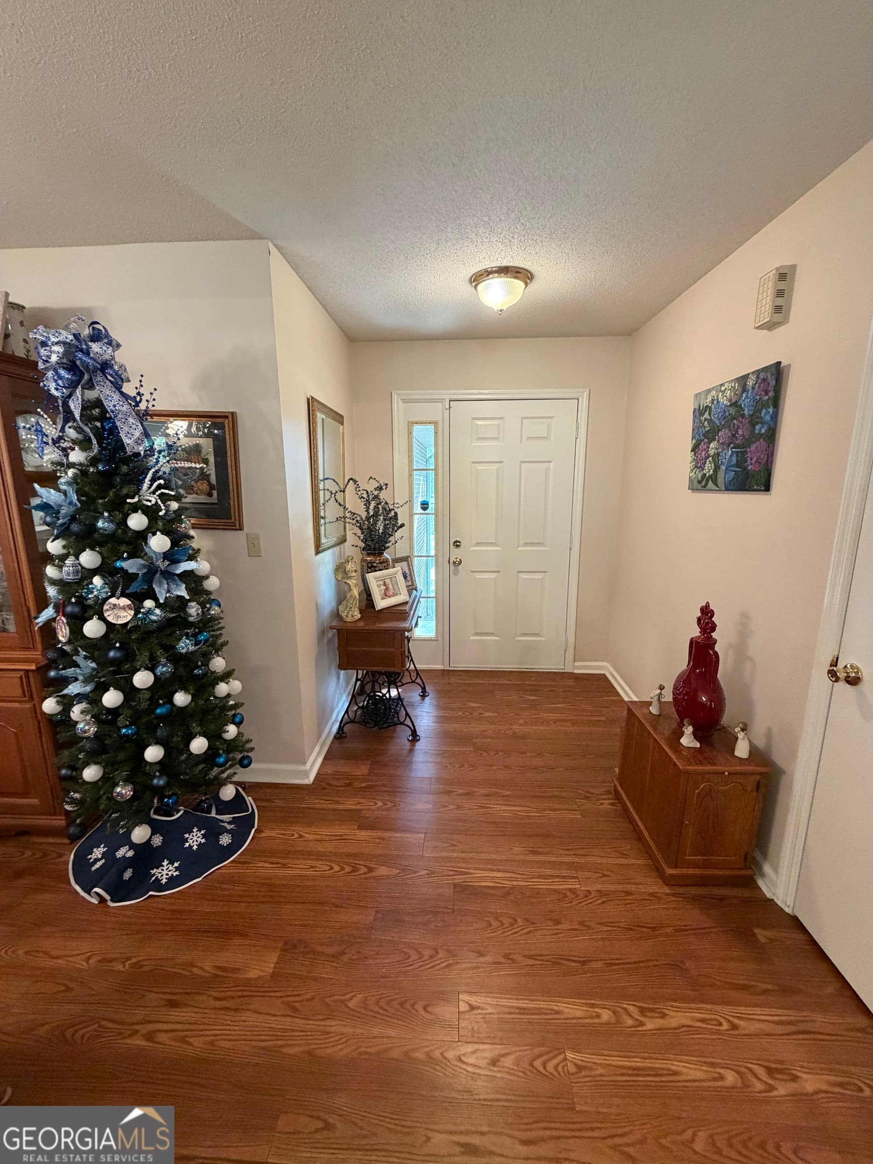 3 bedroom, 2 bathroom, 1,527 sq ft single family residence for sale at 1331 Carl Drive, Thomson, GA 30824 — photo 3