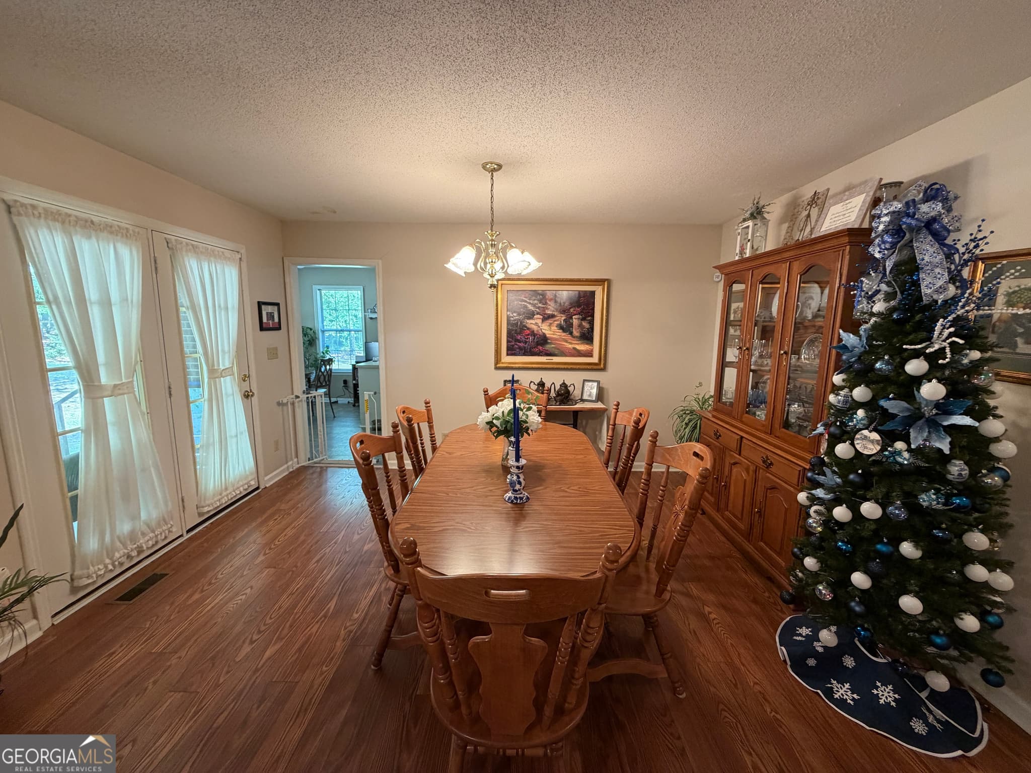 3 bedroom, 2 bathroom, 1,527 sq ft single family residence for sale at 1331 Carl Drive, Thomson, GA 30824 — photo 5