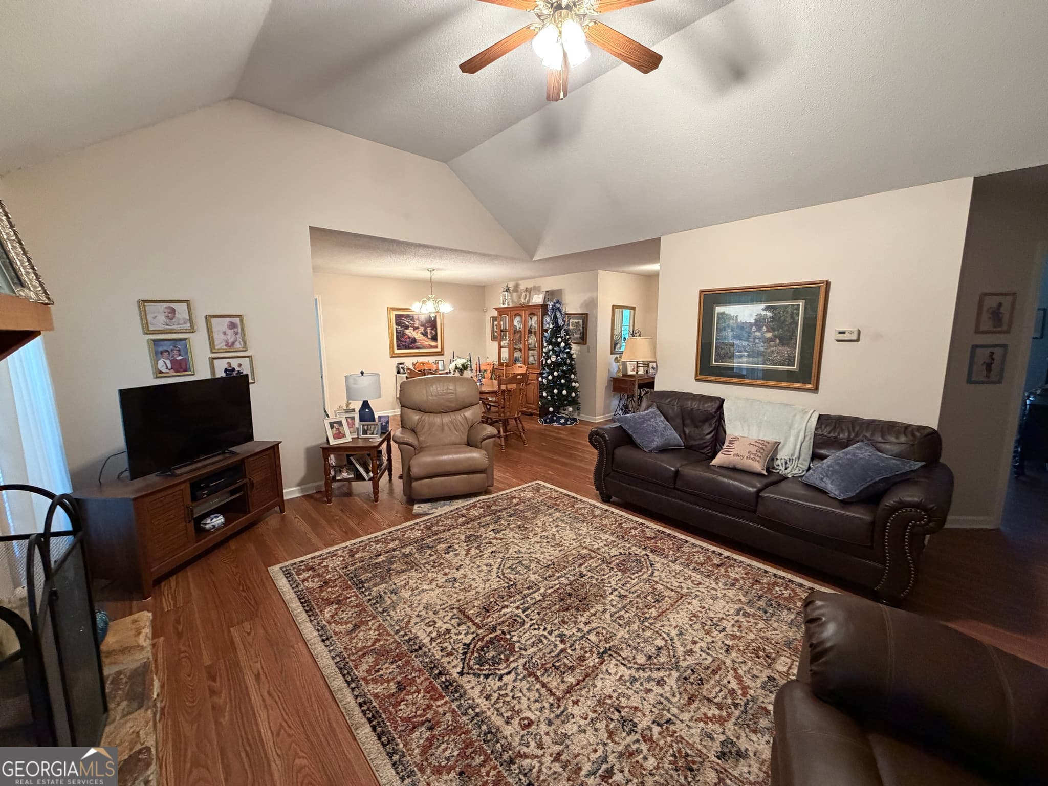 3 bedroom, 2 bathroom, 1,527 sq ft single family residence for sale at 1331 Carl Drive, Thomson, GA 30824 — photo 9