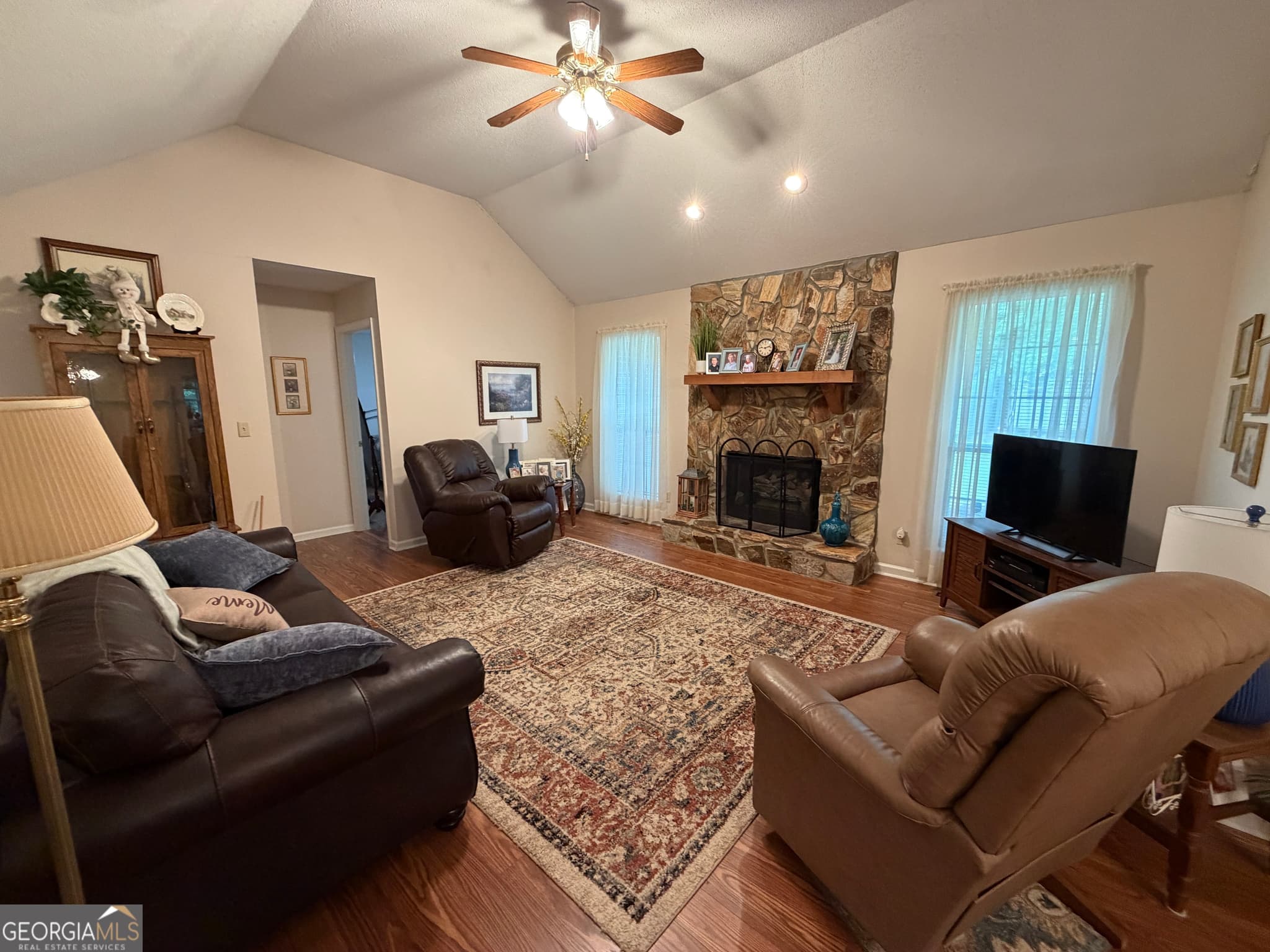 3 bedroom, 2 bathroom, 1,527 sq ft single family residence for sale at 1331 Carl Drive, Thomson, GA 30824 — photo 8