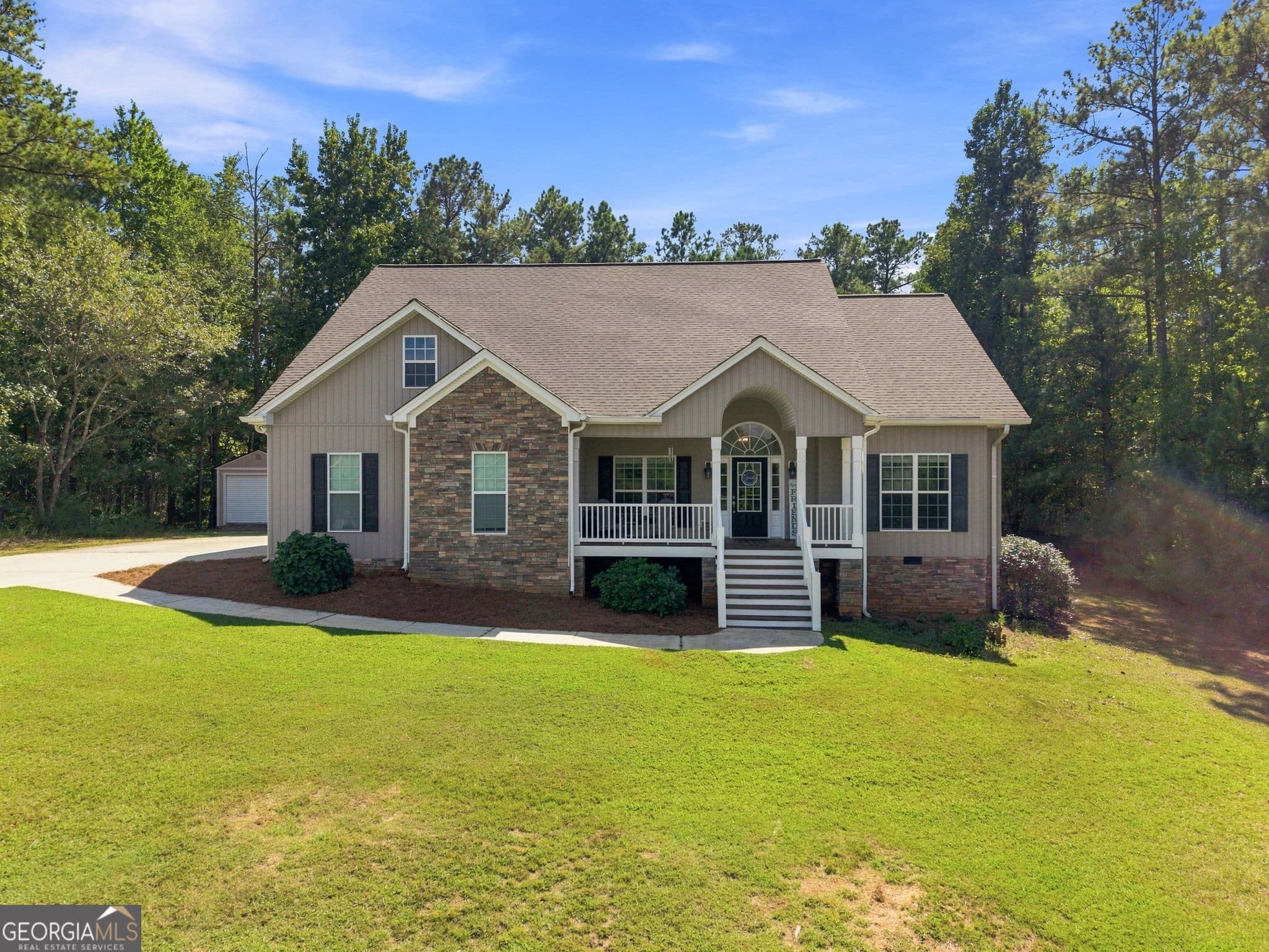 3 bedroom, 2 bathroom, 2,014 sq ft single family residence for sale at 30 Willow Leaf Drive, Buchanan, GA 30113 — photo 4