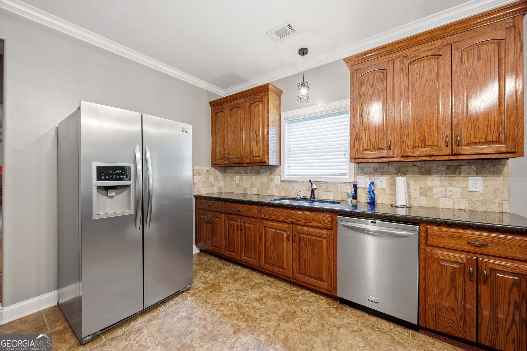 5 bedroom, 4.5 bathroom, 3,860 sq ft single family residence for sale at 125 J Drive, Macon, GA 31216 — photo 10