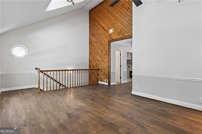 4 bedroom, 3.5 bathroom, 3,060 sq ft single family residence for sale at 825 Rue Fluer De Lis, Lavonia, GA 30553 — photo 7