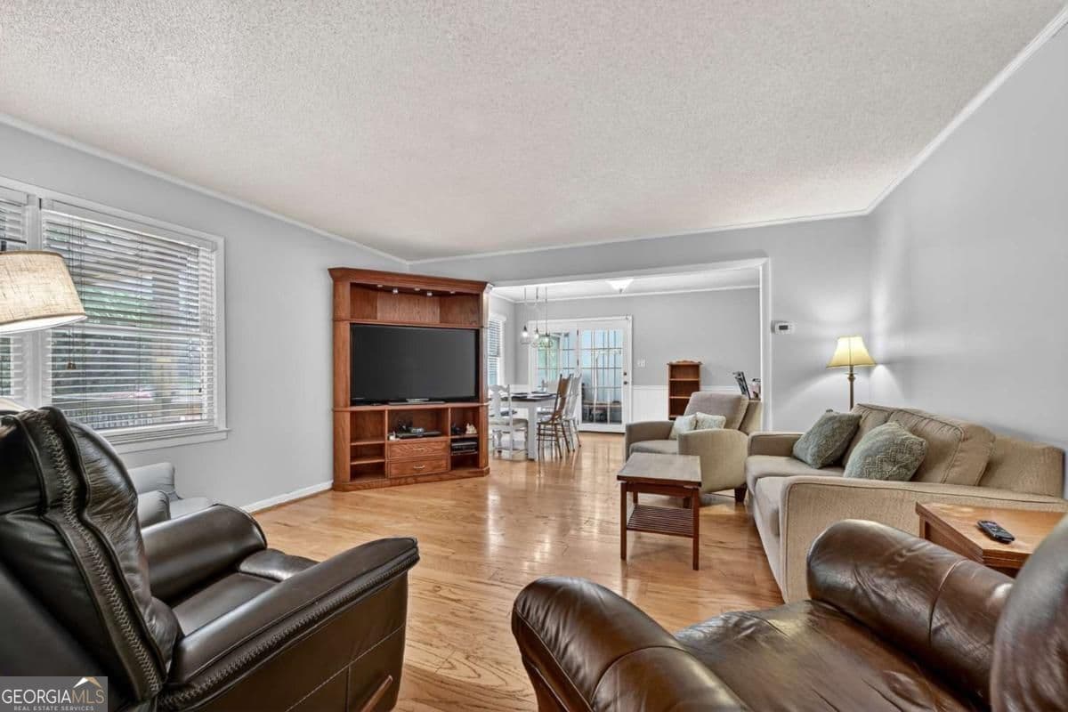 3 bedroom, 2.5 bathroom, 2,350 sq ft single family residence for sale at 47 Harris Drive, Blue Ridge, GA 30513 — photo 2