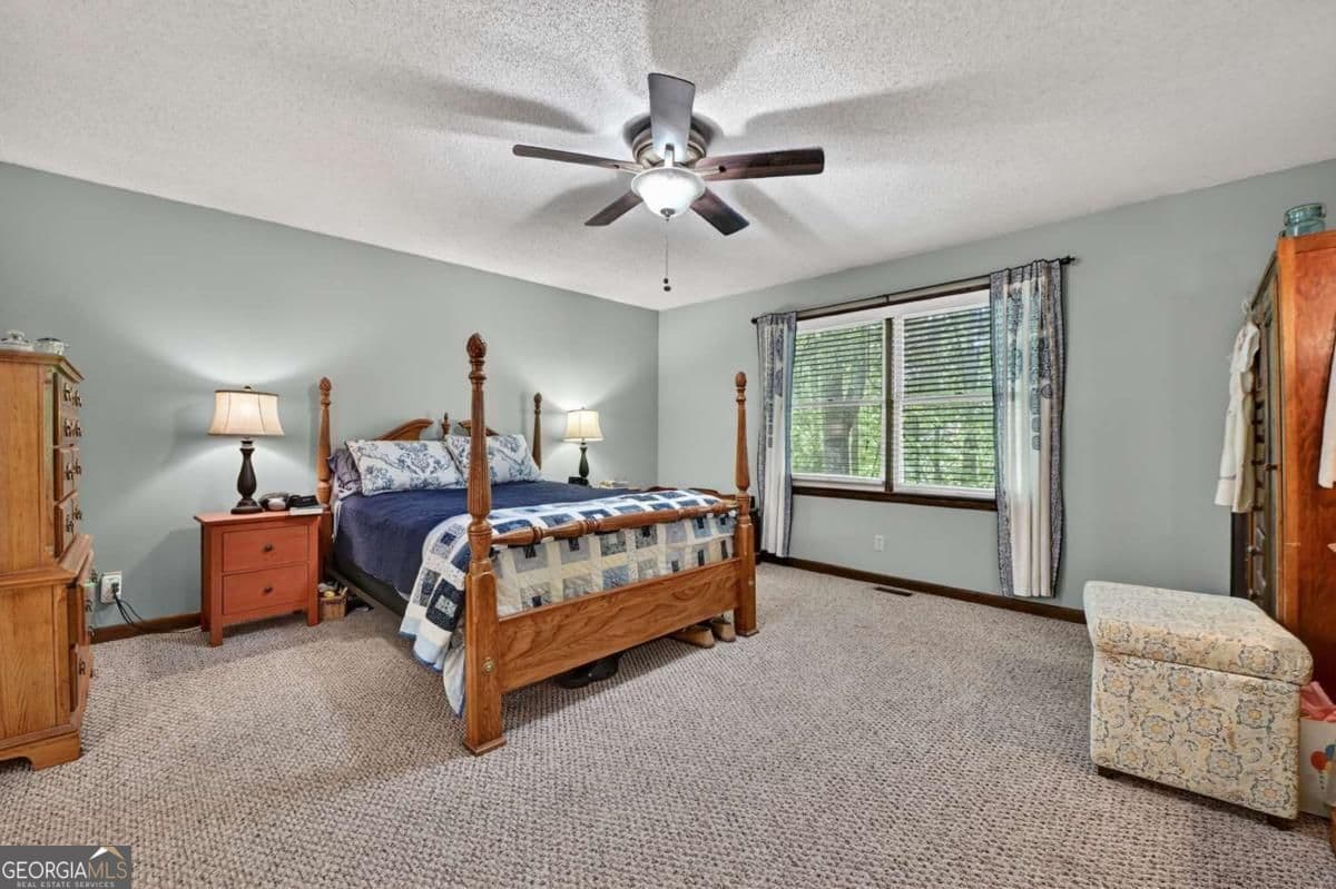 3 bedroom, 2.5 bathroom, 2,350 sq ft single family residence for sale at 47 Harris Drive, Blue Ridge, GA 30513 — photo 6