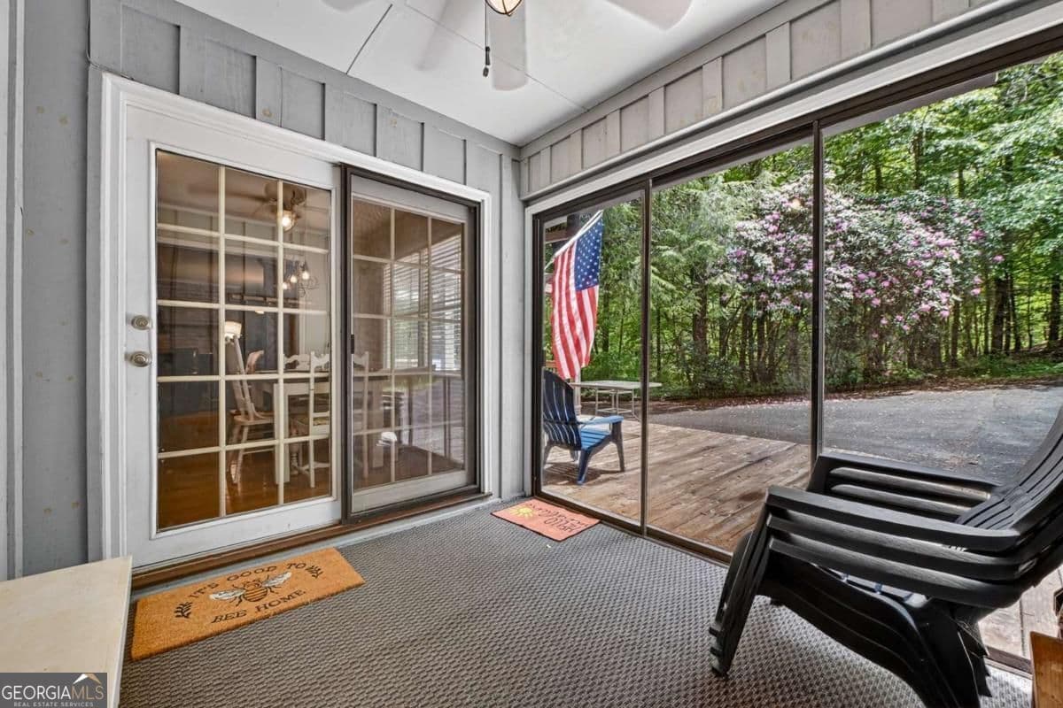 3 bedroom, 2.5 bathroom, 2,350 sq ft single family residence for sale at 47 Harris Drive, Blue Ridge, GA 30513 — photo 3
