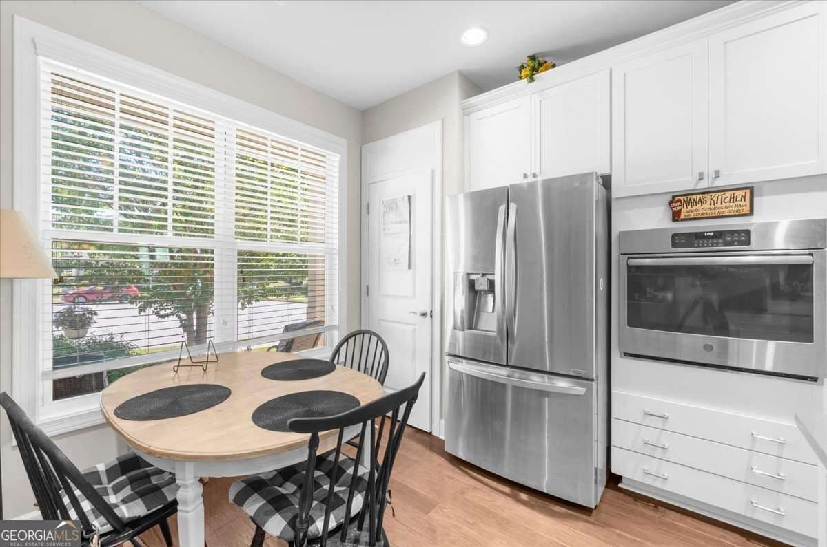 3 bedroom, 3 bathroom, 3,666 sq ft single family residence for sale at 3846 English Oak Drive, Gainesville, GA 30504 — photo 6