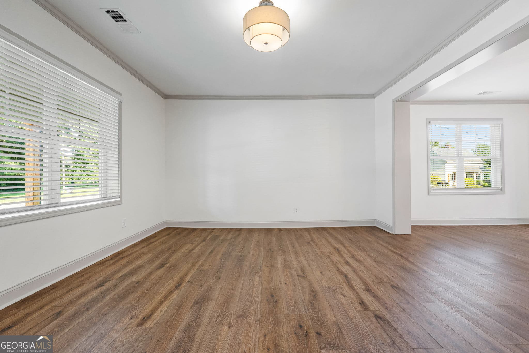2 bedroom, 2 bathroom, 1,472 sq ft single family residence for sale at 347 Ww Carr Avenue, Jackson, GA 30233 — photo 6