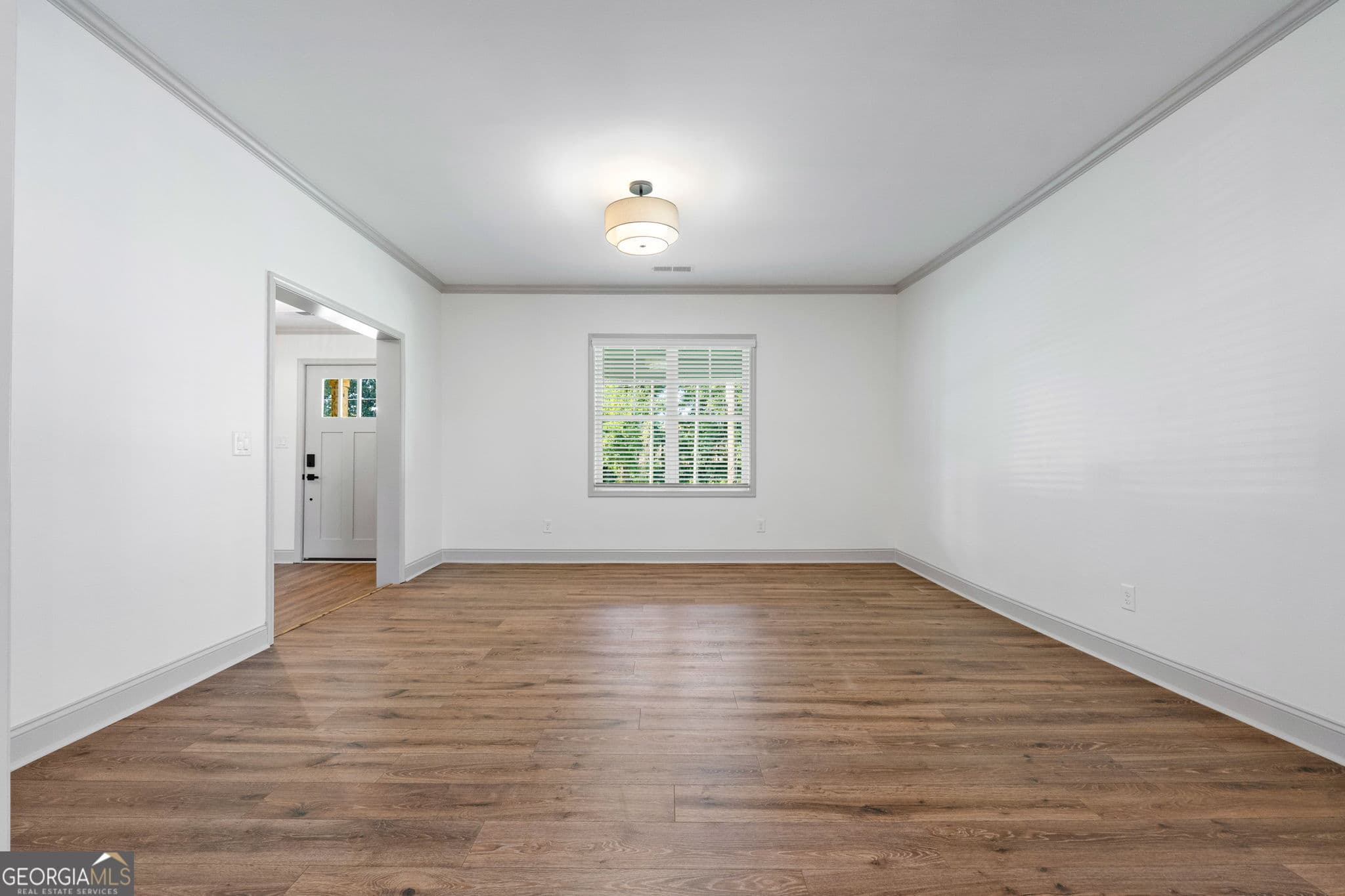 2 bedroom, 2 bathroom, 1,472 sq ft single family residence for sale at 347 Ww Carr Avenue, Jackson, GA 30233 — photo 7