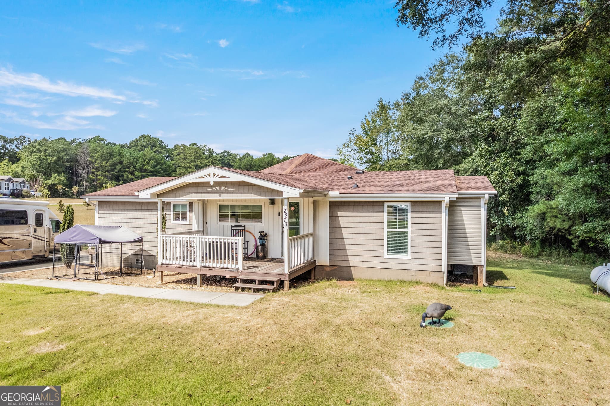 4 bedroom, 2 bathroom, 1,752 sq ft single family residence for sale at 2277 Corinth Road, Newnan, GA 30263 — photo 3