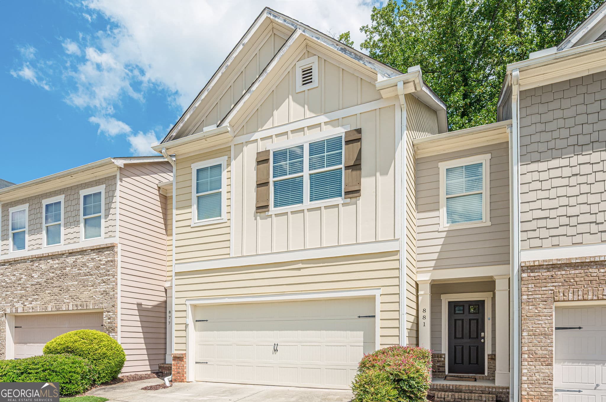3 bedroom, 2.5 bathroom, 1,827 sq ft townhouse for sale at 877 Whittington Parkway, Marietta, GA 30060 — photo 3