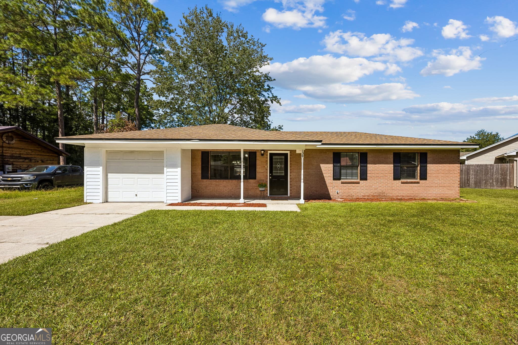 3 bedroom, 2 bathroom, 966 sq ft single family residence for sale at 130 Tapique Circle, St. Marys, GA 31558