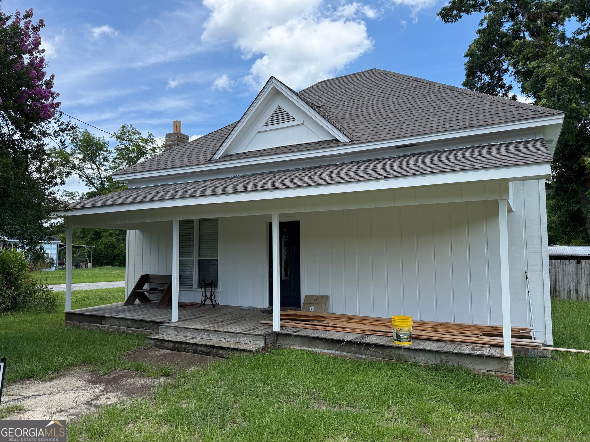 2 bedroom, 2 bathroom, 1,100 sq ft single family residence for sale at 96 Simmons Street, Metter, GA 30439