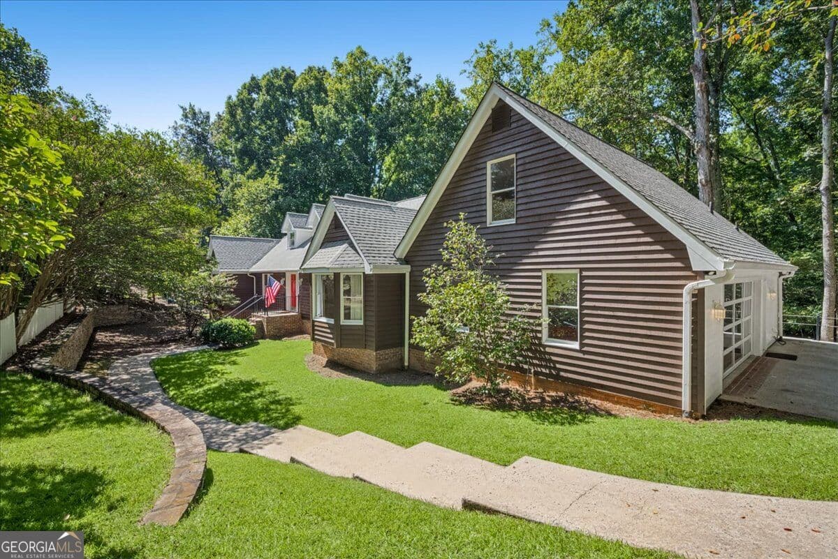 5 bedroom, 5.5 bathroom, 6,863 sq ft single family residence for sale at 1244 Timberland Drive, Marietta, GA 30067 — photo 6