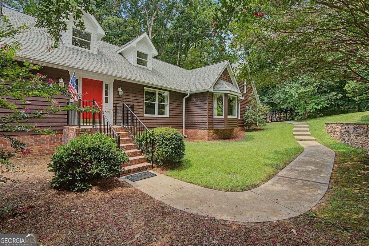 5 bedroom, 5.5 bathroom, 6,863 sq ft single family residence for sale at 1244 Timberland Drive, Marietta, GA 30067 — photo 3