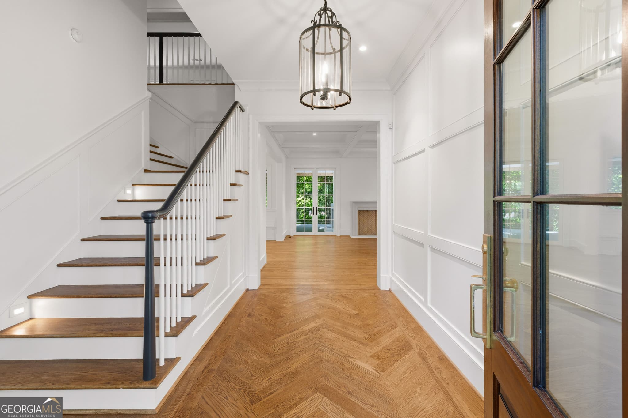 5 bedroom, 5 bathroom single family residence for sale at 4095 Glen Devon Drive, Atlanta, GA 30327 — photo 3