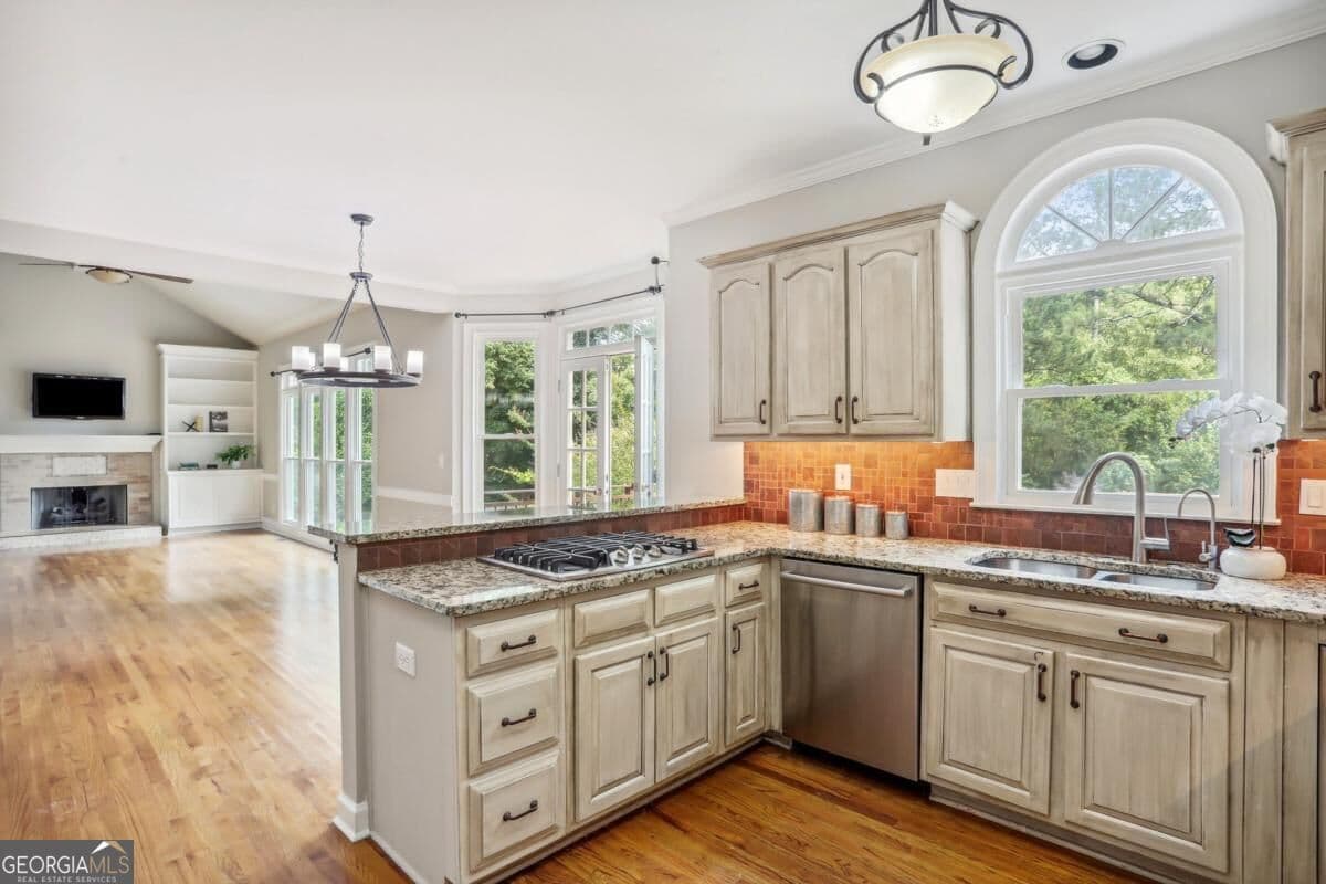 5 bedroom, 4.5 bathroom, 5,627 sq ft single family residence for rent at 3282 Belmont Glen Drive, Marietta, GA 30067 for $5,500 a month — photo 4