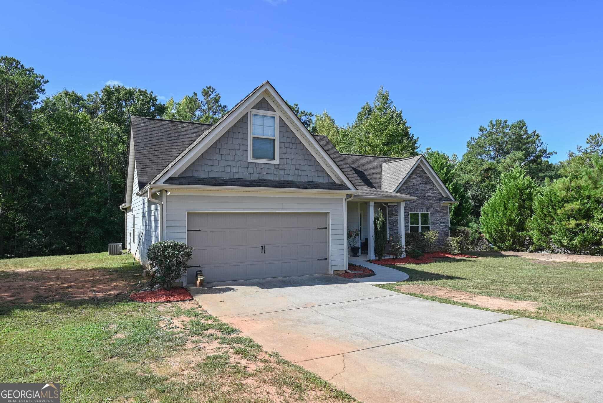 4 bedroom, 3 bathroom, 1,966 sq ft single family residence for sale at 289 Hickory Hills Drive, Newnan, GA 30263 — photo 6