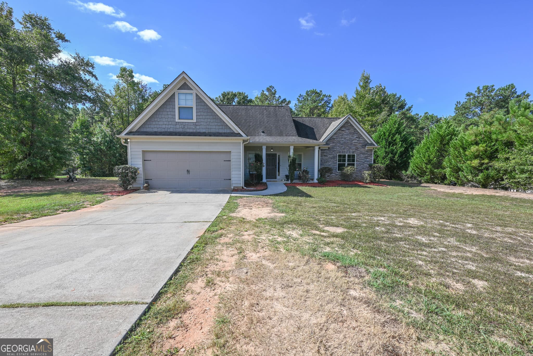 4 bedroom, 3 bathroom, 1,966 sq ft single family residence for sale at 289 Hickory Hills Drive, Newnan, GA 30263 — photo 5