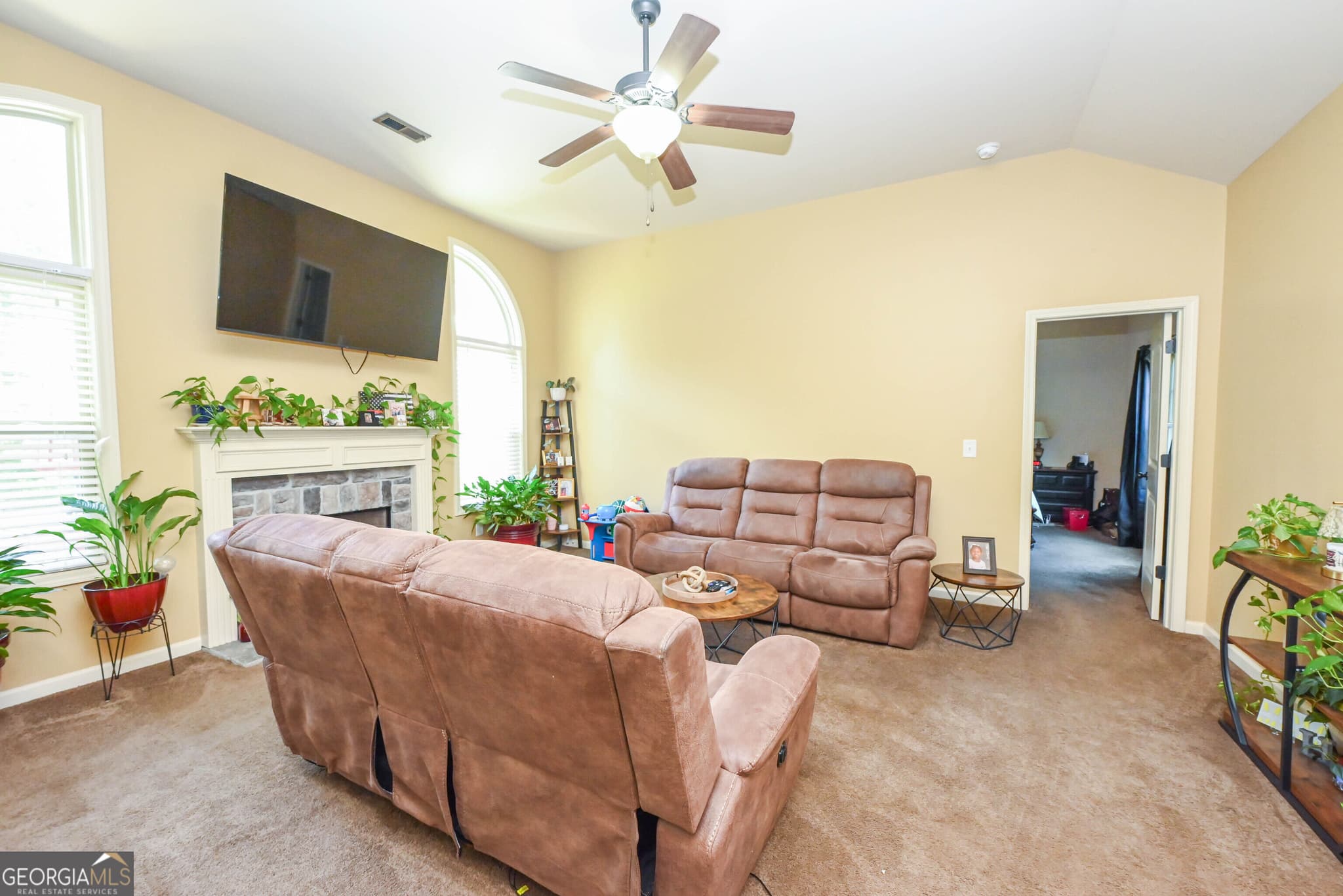 4 bedroom, 3 bathroom, 1,966 sq ft single family residence for sale at 289 Hickory Hills Drive, Newnan, GA 30263 — photo 9
