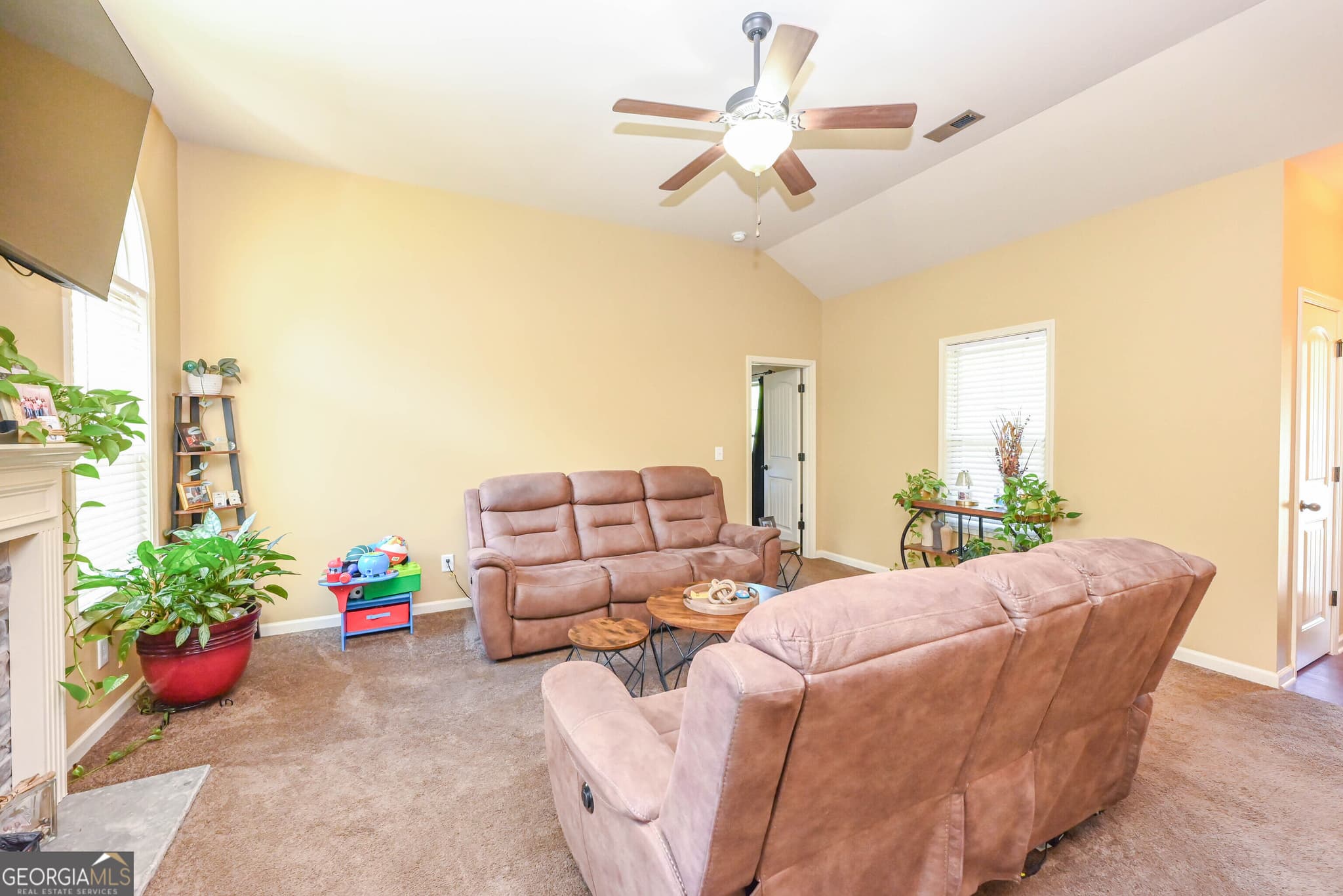 4 bedroom, 3 bathroom, 1,966 sq ft single family residence for sale at 289 Hickory Hills Drive, Newnan, GA 30263 — photo 10