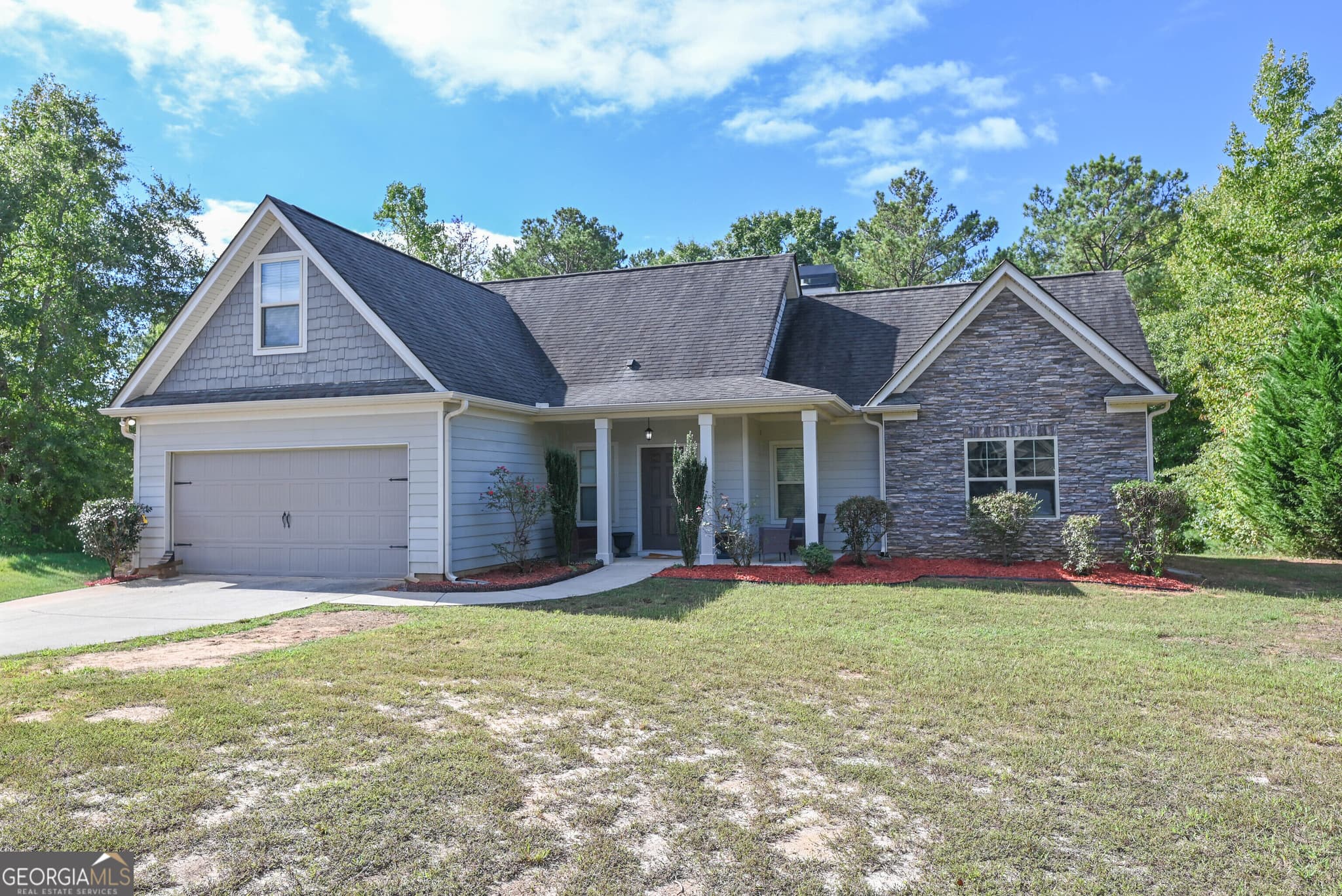 4 bedroom, 3 bathroom, 1,966 sq ft single family residence for sale at 289 Hickory Hills Drive, Newnan, GA 30263 — photo 8