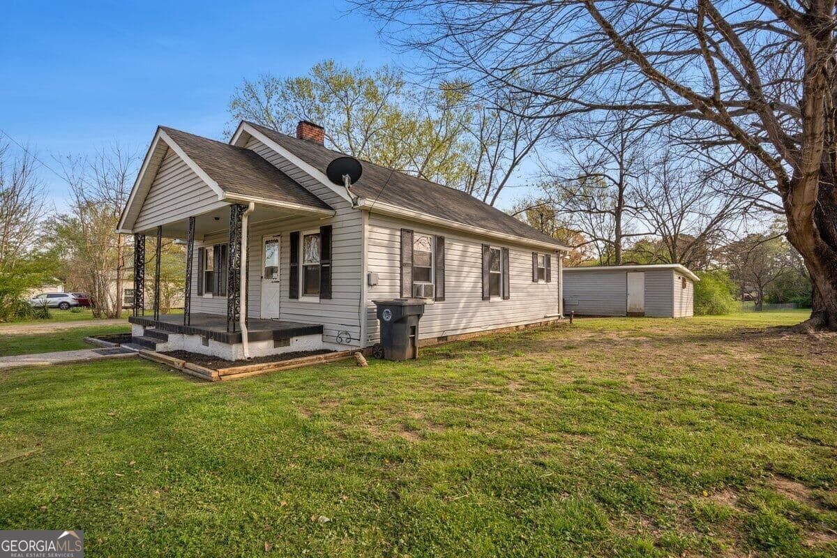 2 bedroom, 1.5 bathroom, 986 sq ft single family residence under contract at 605 Thornton Street, Lafayette, GA 30728 — photo 2