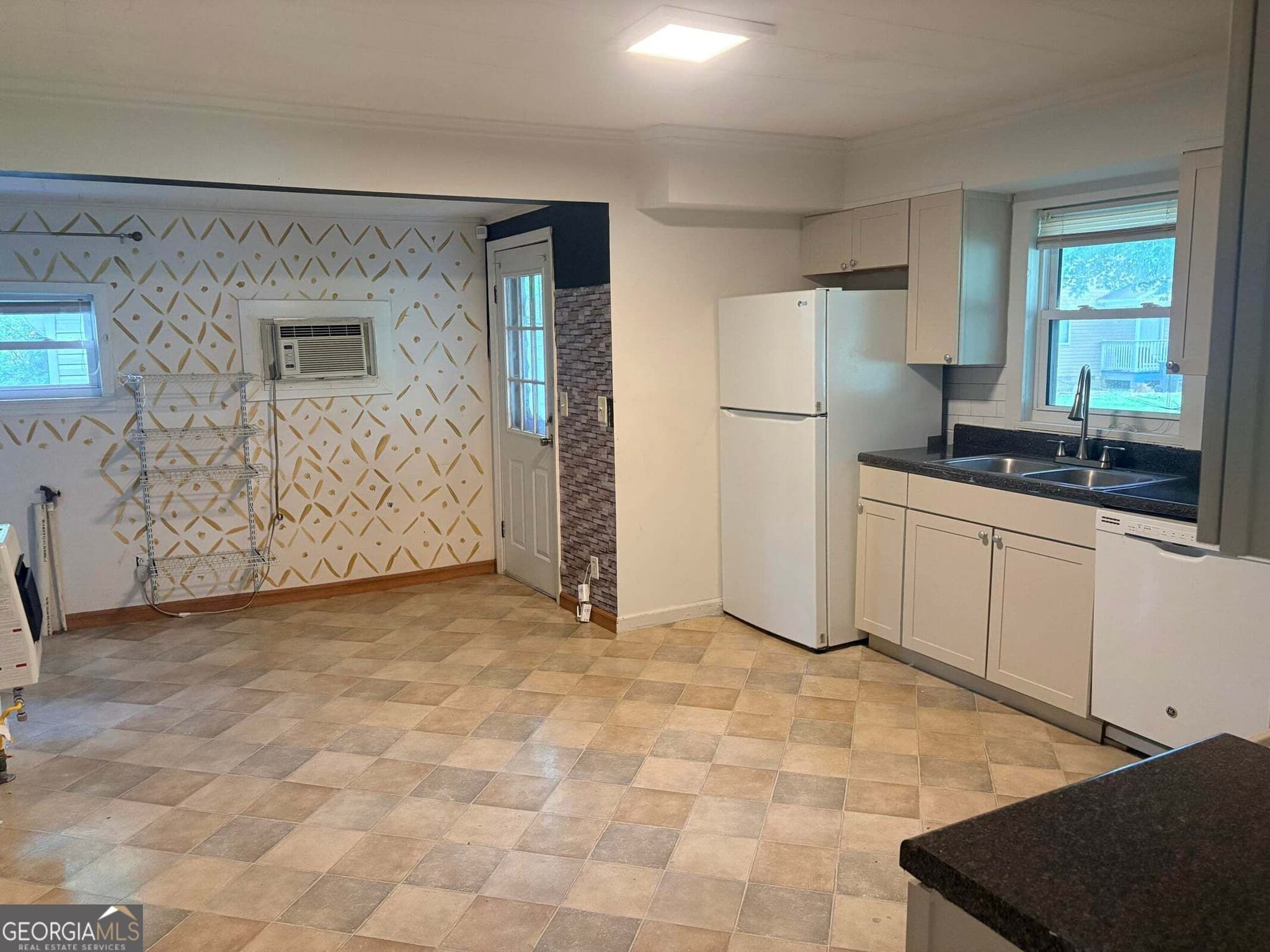 2 bedroom, 1.5 bathroom, 986 sq ft single family residence under contract at 605 Thornton Street, Lafayette, GA 30728 — photo 6