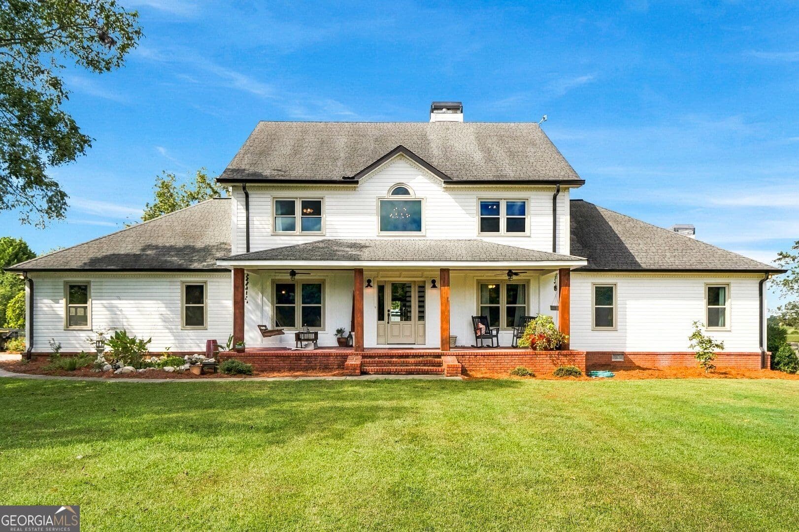 6 bedroom, 4 bathroom, 4,164 sq ft single family residence for sale at 187 Overlook Trail, Williamson, GA 30292