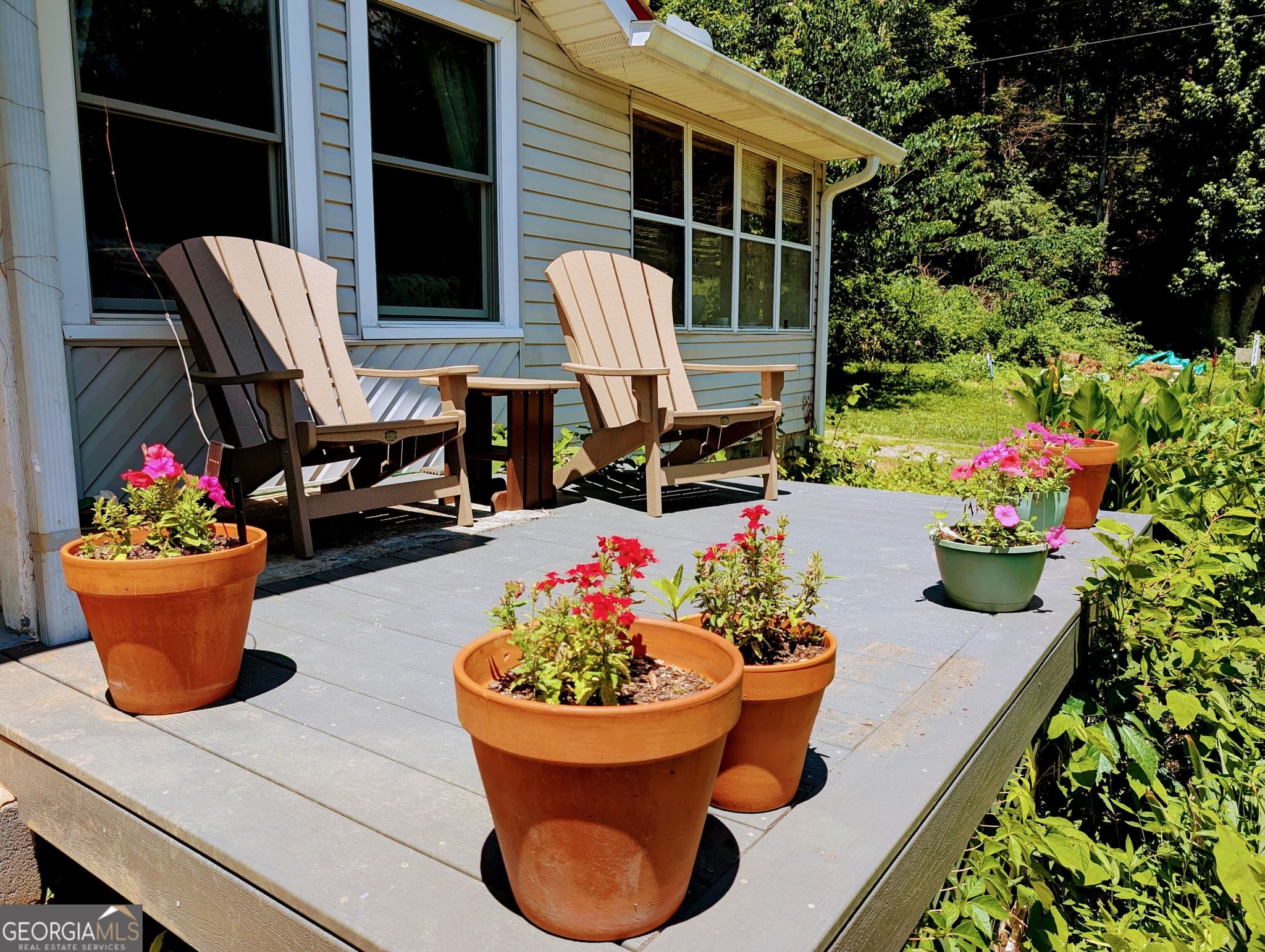 3 bedroom, 2.5 bathroom, 2,234 sq ft single family residence under contract at 169 E Vineyard Road, Hayesville, NC 28904 — photo 5