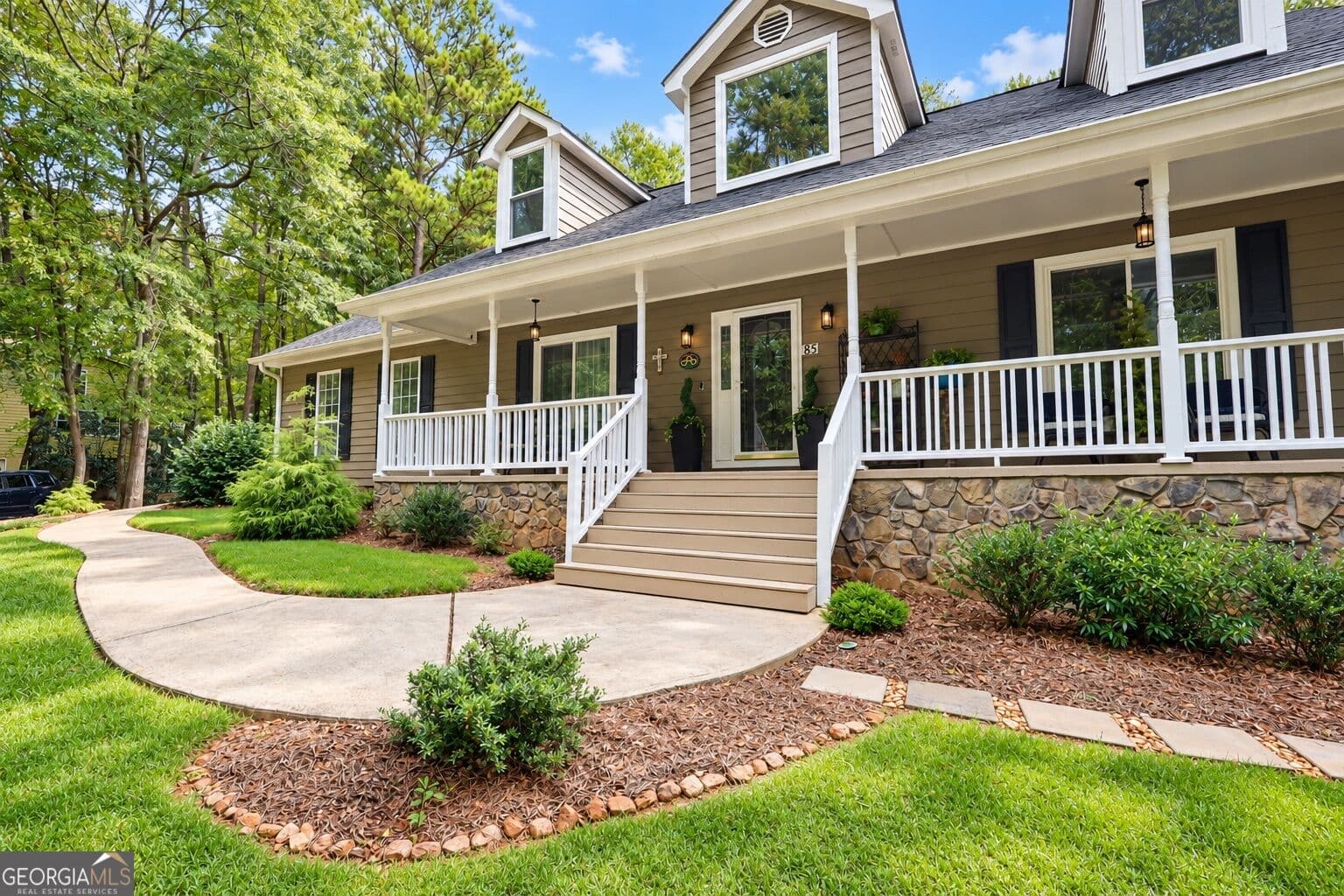 6 bedroom, 4 bathroom, 4,452 sq ft single family residence for sale at 85 Allie Drive, Mcdonough, GA 30252 — photo 4