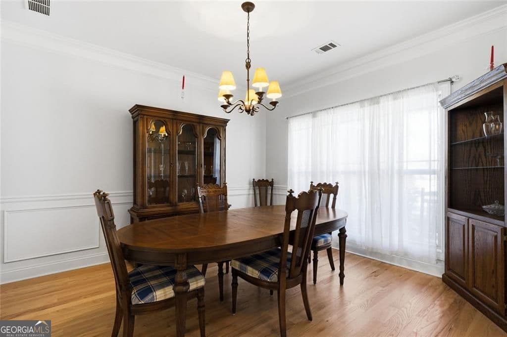 4 bedroom, 4 bathroom, 5,480 sq ft single family residence for sale at 2200 Spruce Lake Drive, Dacula, GA 30019 — photo 4