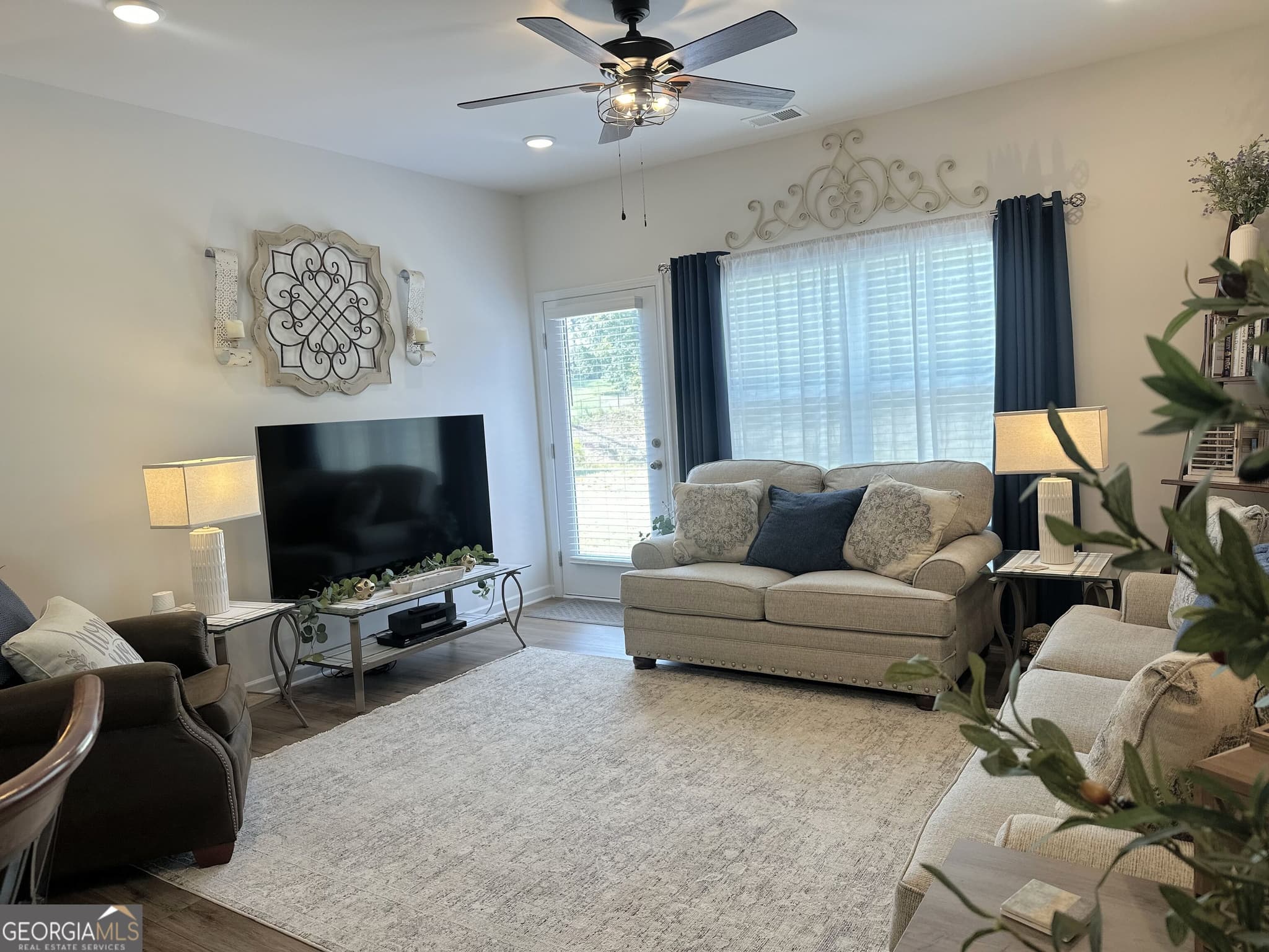 3 bedroom, 2 bathroom, 1,202 sq ft single family residence for sale at 53 Bennett Way, Rome, GA 30161 — photo 3