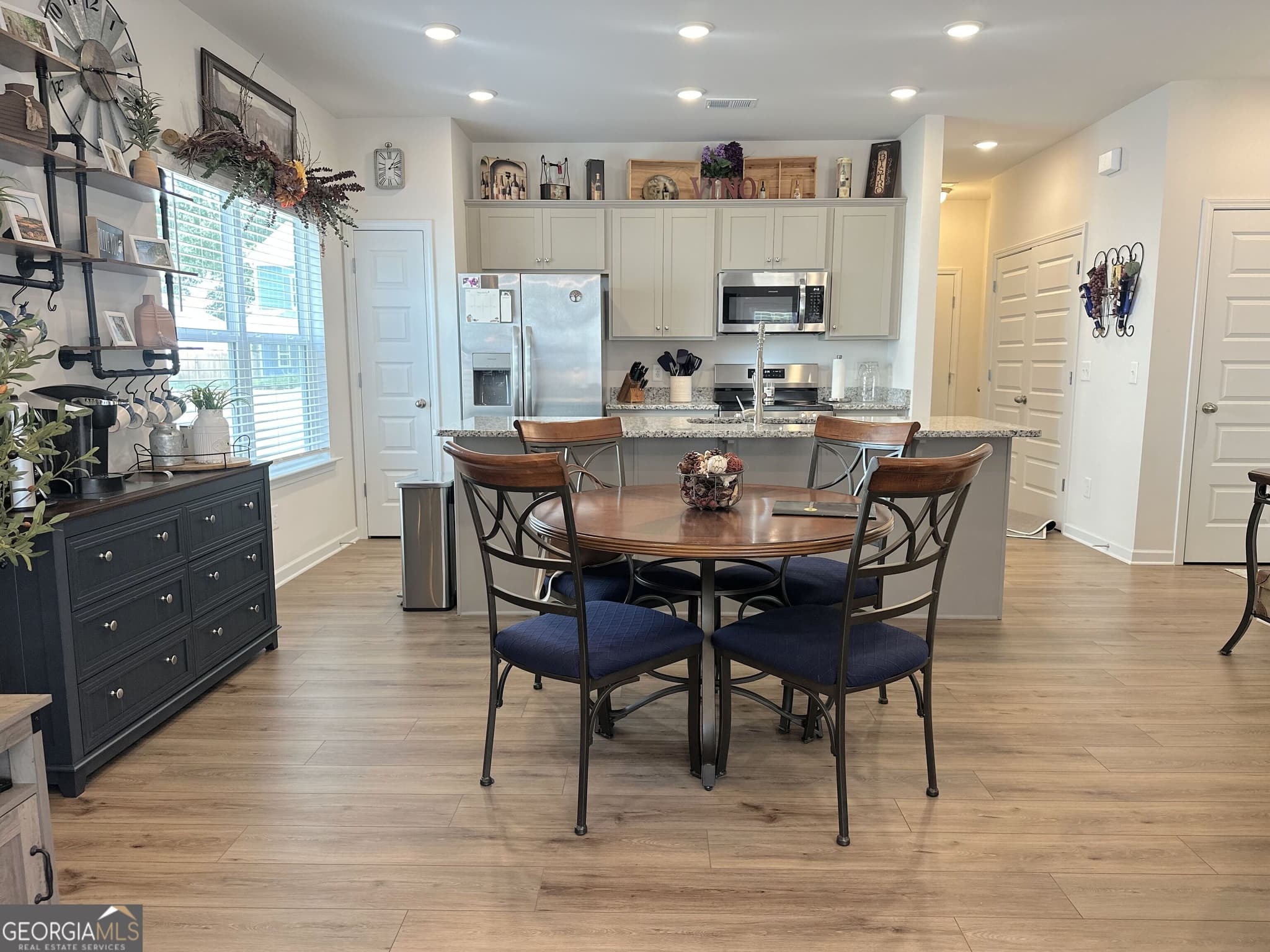 3 bedroom, 2 bathroom, 1,202 sq ft single family residence for sale at 53 Bennett Way, Rome, GA 30161 — photo 4