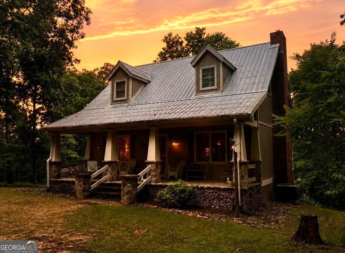 2 bedroom, 2 bathroom, 1,806 sq ft single family residence for sale at 275 River Hill Road, Cornelia, GA 30531