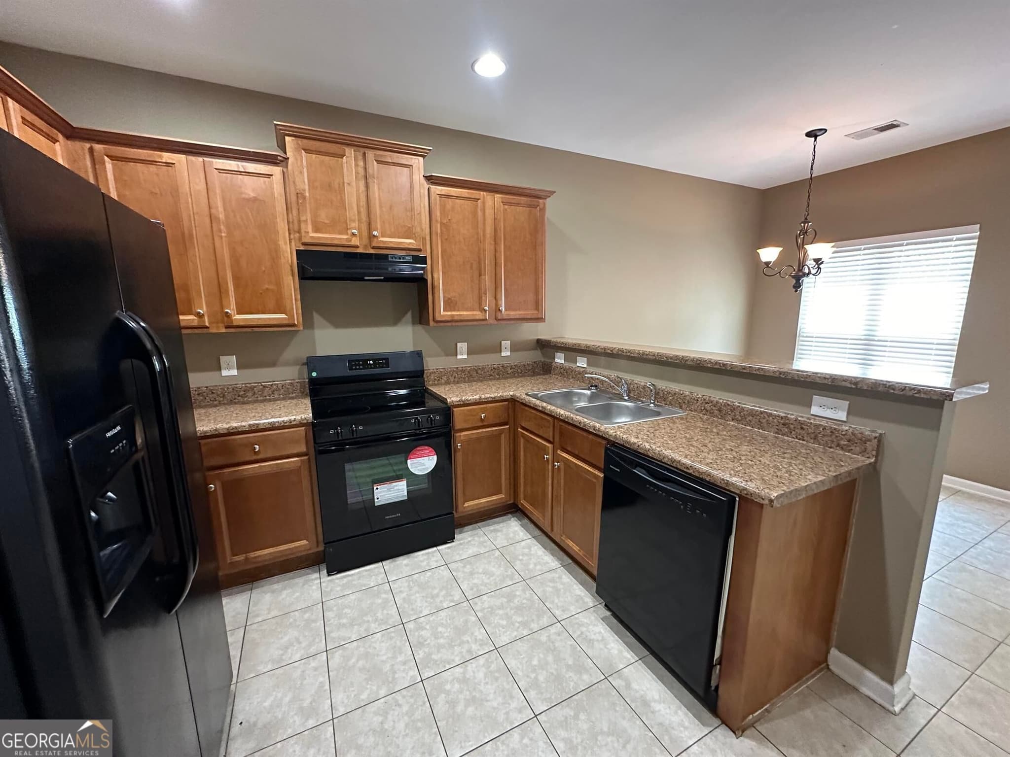 3 bedroom, 2.5 bathroom, 1,696 sq ft single family residence for rent at 510 Broughton Drive, Canton, GA 30114 for $1,800 a month — photo 8