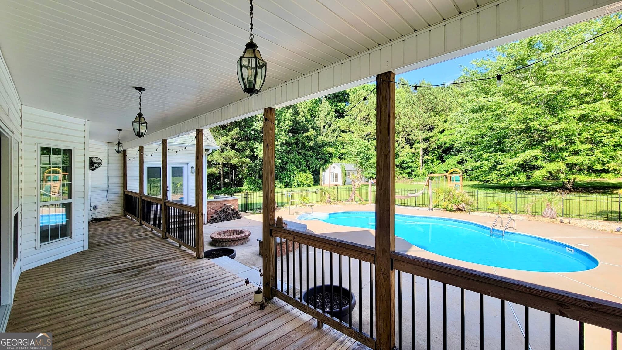 4 bedroom, 3.5 bathroom single family residence for sale at 306 Hutchinson Farms Road, Griffin, GA 30224 — photo 9