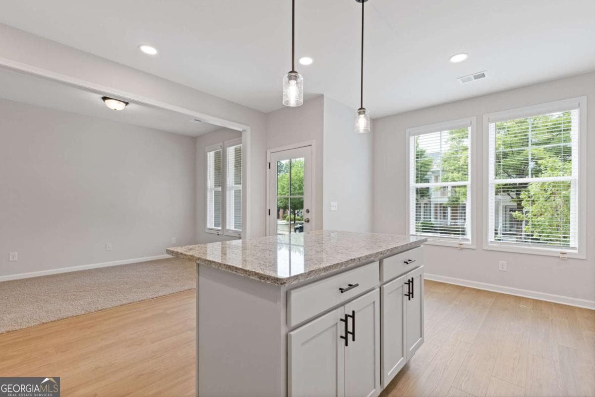 3 bedroom, 2.5 bathroom, 1,762 sq ft townhouse for sale at 383 Summerville Lane 10, Athens, GA 30606 — photo 10